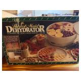 Dehydrator and trays