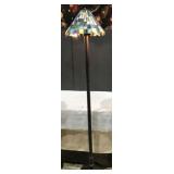 FLOOR LAMP WITH TIFFANY STYLE SHADE