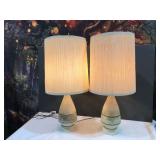 PAIR OF VINTAGE MID-CENTURY CERAMIC LAMPS