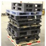 (11) Poly Pallets