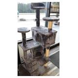 Cat House w/Scratching Posts