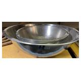 (5) 11" Mixing Bowls & (1) 15" Mixing Bowl
