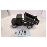 ANTIQUE CAST IRON DUMP TRUCK WITH MOVEABLE PARTS