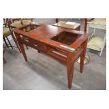 Kathy Ireland Home Table