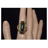 10K Wire Wrapped Ring w/ Dark Green Stone  Sz 8