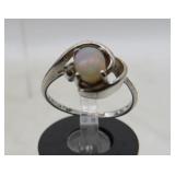 10K Gold Opal Ring - Sz 2-3/4