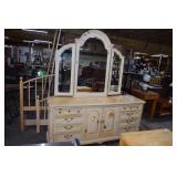 Large Thomasville Dresser with Tri-fold Mirror