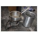 Propane Cooker and Extra Pots
