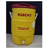 IGLOO Industrial 5 Gal Drink Dispenser