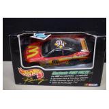 Hot Wheels 1:24 Scale Die-Cast Electronic Fast