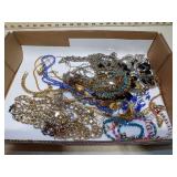VINT COSTUME JEWELRY NECKLACES & BRACELETS