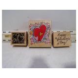 3 HEART THEMED WOODEN STAMP BLOCKS