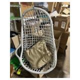 **LG WICKER HANGING CHAIR W/PAD