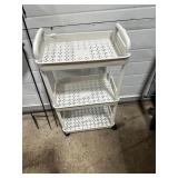 **PLASTIC CART ON WHEELS