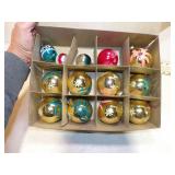 **VINT ORNAMENTS SOME GLOW
