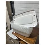 **10 6 QT TOTES W/LIDS