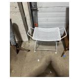 **METAL STOOL
