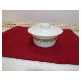 PYREX ROUND BUTTER TUB CRAZY DAISY