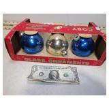**COBY GLASS ORNAMENTS IN ORIG BOX GLOWS
