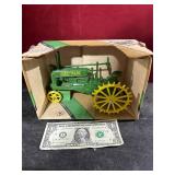 JOHN DEERE MODEL A TOY TRACTOR NIP