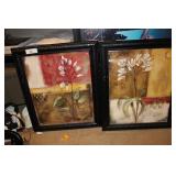 2 Framed Flower Prints 2 Framed Flower Prints