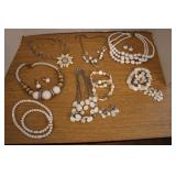 Lot of Necklaces & Earrings Lot of Necklaces & Earrings