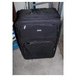 Luggage 32"