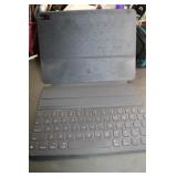Apple ipad air [new gen] keyboard folio case