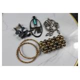 Bundle of Vtg Custome Jewelry