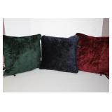 Lot of Dï¿½cor Pillows 15 x 15
