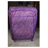 American Tourister 4 Wheels Luggage 31 x 19