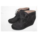 City classified lady Wedge Shoes 6 1/2 tall
