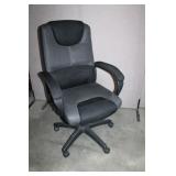 Black Swivel Adjustable Office Chair