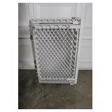 Child/Pet Gate 31 x 76