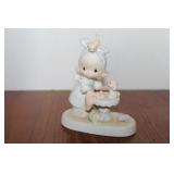 Vintage 1983 Jonathan & David Enesco E2822