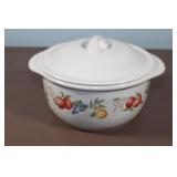 Corelle Stoneware with Lid  1 1/2Qt