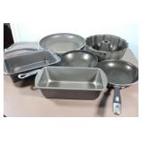 Baking Pans & Skillets