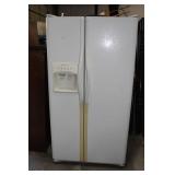 Frigidaire Refrigerator Water & Ice Dispences 69 1
