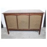 Vintage Motorola Sterophonic Am/FM Radio & Turntab
