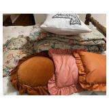 Queen Compforter &  6 Pillows