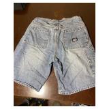 Levi Jean Shorts 33