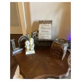 Miscellanious Lot of Home Dï¿½cor