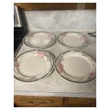 Set of 4 Vintage Dinner Plates