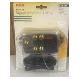 Vintage  TV / VCR Signal Amplifer 4 way New in Pac
