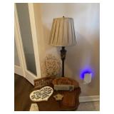 Lamp and lot of Miscellanius Signs & dï¿½cor