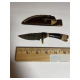 Compact Finger-Ring Knife ï¿½ Amber Handle & Brown h