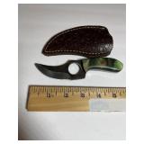 Compact Finger-Ring Knife ï¿½ Green Handle & Brown h