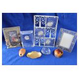 Vintage Frames and Collectible Decor