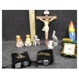 WHISKEY STONES,TRAVEL CLOCK, DECOR ITEMS