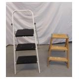 2 STEP LADDERS